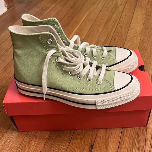 Converse Shoes - BRAND NEW CONVERSE CHUCKS